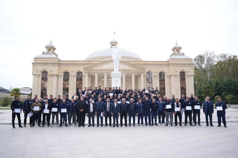 Güləş Federasiyasının məşqçilərin ümumrespublika seminarı davam edir