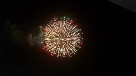 Heydər Əliyev Mərkəzinin parkında Bakının azad edilməsinin 100 illiyi münasibəti ilə konsert olub