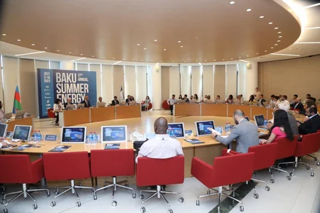 17-ci Bakı Yay Enerji Məktəbinin açılış mərasimi keçirilib