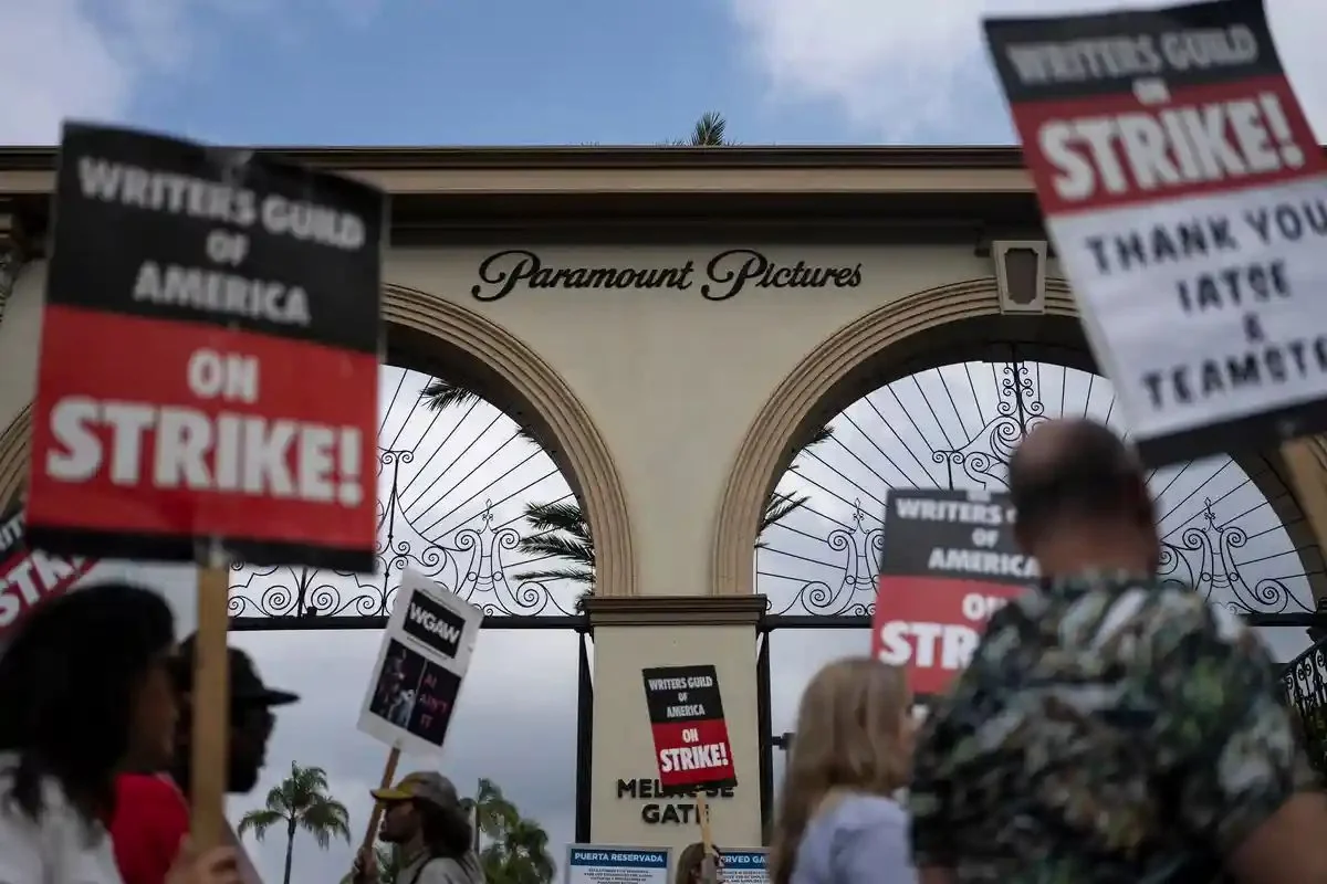 Hollywood screenwriters reach tentative deal to end strike