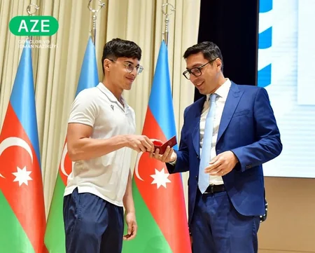 Nazir milli federasiyaların nümayəndələri ilə vacib məsələləri müzakirə edib