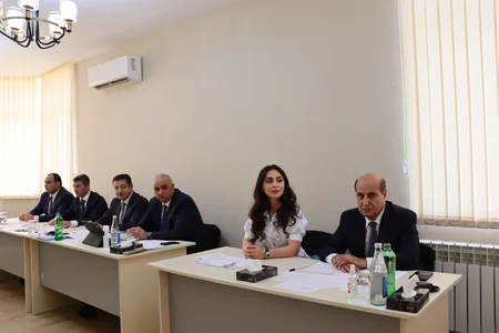 Zaur Mikayılov Xızıda vətəndaşları qəbul edib