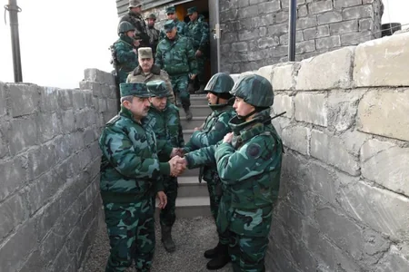 Prezidentin köməkçisi “Qazax” əlahiddə sərhəd diviziyasının hərbi hissə və bölmələrinə səfər edib