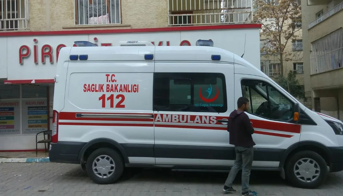 Türkiyədə hərbi avtomobil qəzaya uğradı, xəsarət alanlar var
