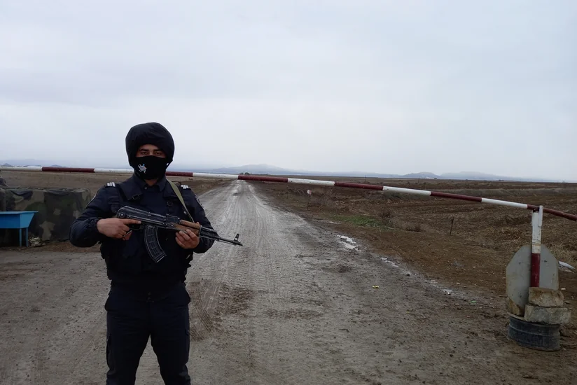 Fövqəladə vəziyyətin tətbiq edildiyi ərazidə komendantın həyata keçirəcəyi işlər açıqlanıb