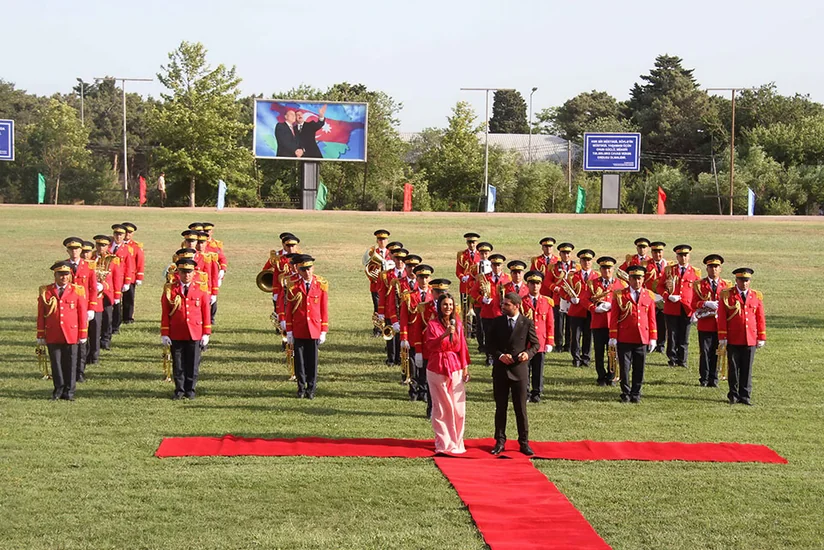 Silahlı Qüvvələr Günü münasibətilə Azərbaycan Ordusunda silsilə tədbirlər keçirilib