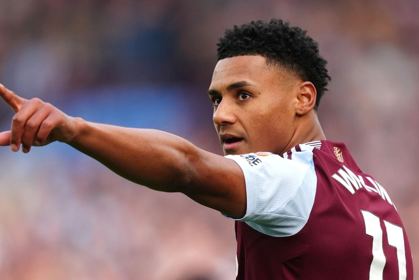 Aston Villanın hücumçusu Mançester Yunaytedə keçə bilər