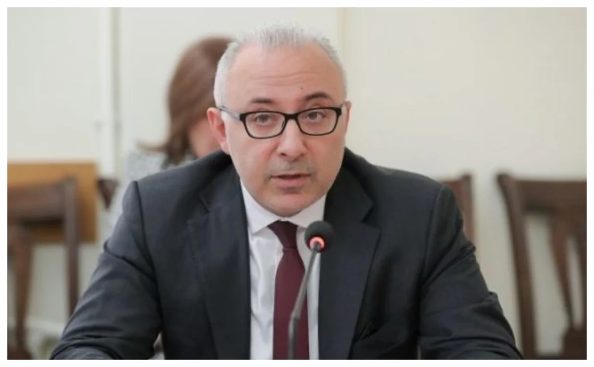 Armenian MFA official preparing ground for disrupting meetings without mediators