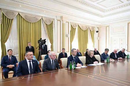 İlham Əliyev Valentina Matviyenkonun rəhbərlik etdiyi nümayəndə heyətini qəbul edib