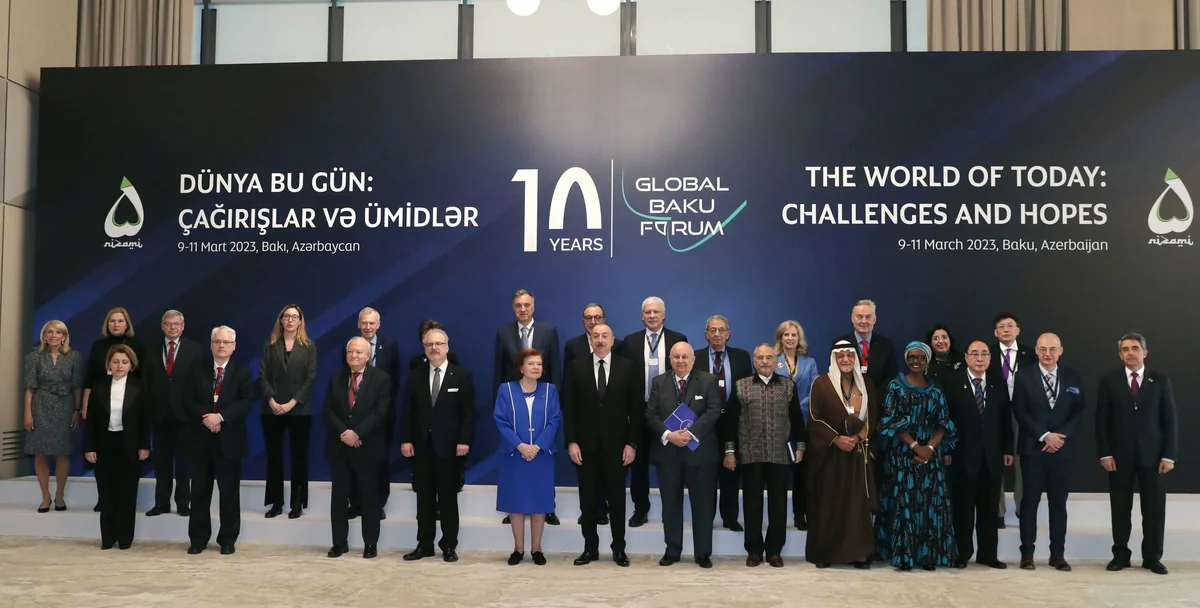 X Qlobal Bakı Forumunun açılış sessiyası başa çatıb, panel iclaslar keçirilir - YENİLƏNİB-4