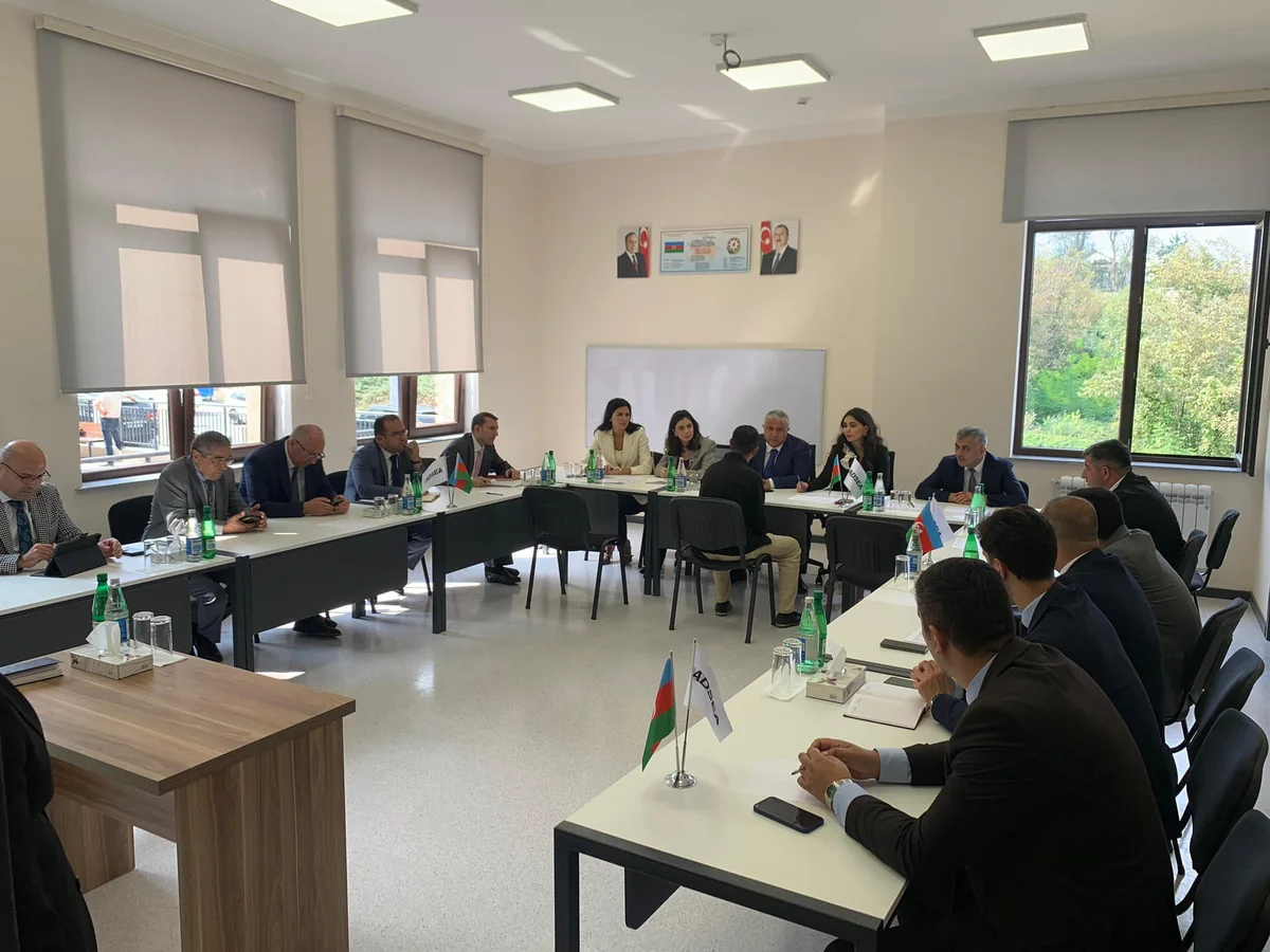 ADSEA Füzulidə və Şuşada sakinləri işlə təmin edib