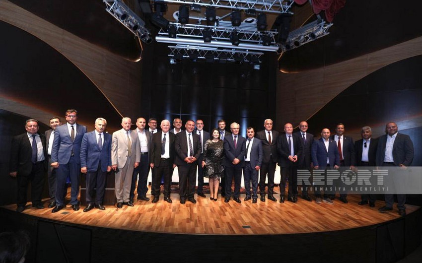 Jurnalistlərin VIII qurultayında Mətbuat Şurası İdarə Heyətinin yeni tərkibi formalaşdırılıb - SİYAHI - YENİLƏNİB-8