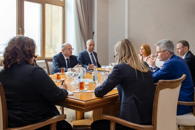 Azerbaijan, US mull development of green energy projects