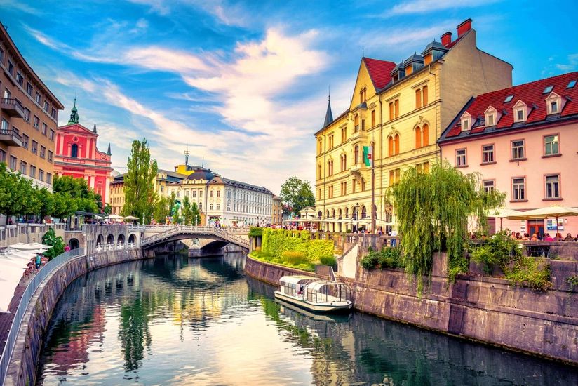 Slovenia allows foreign tourists to enter without restrictions