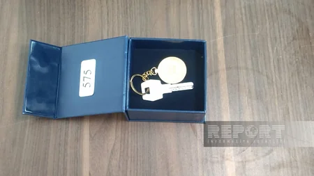 Families returning to Lachin receive keys to their homes