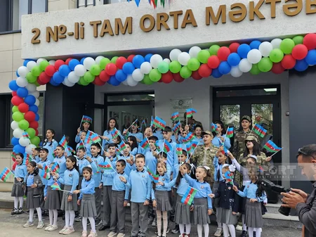 Laçında 32 ildən sonra ilk zəng çalınıb, 2 saylı məktəbdə dərslər başlayıb