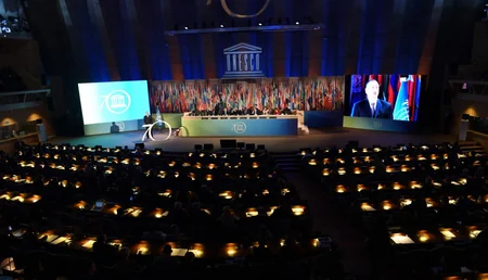 ​İlham Əliyev UNESCO Baş Konfransının 38-ci sessiyasının Liderlər Forumunda iştirak edib