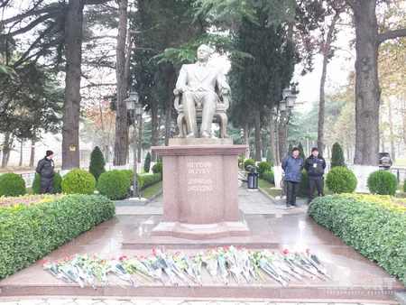 Ümummilli lider Heydər Əliyevin xatirəsi Gürcüstanda yad edilib