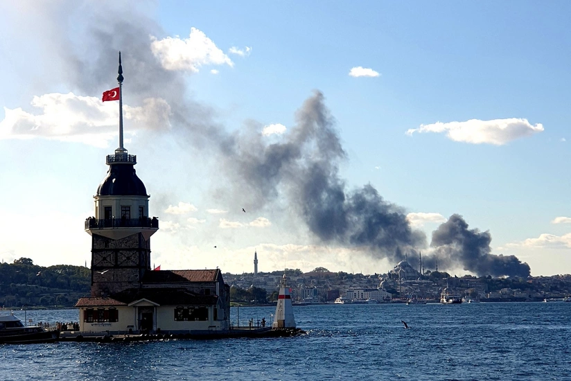 İstanbulda böyük xəstəxana yanır
