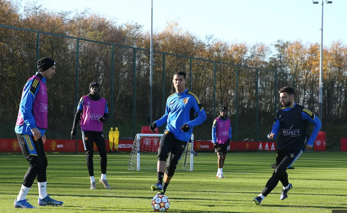 Mançester Yunaytedin iki futbolçusu dava edib, məşq yarımçıq qalıb