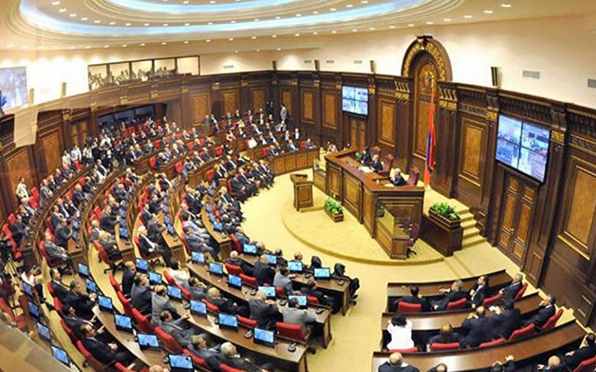 Paşinyan öz istefası ilə bağlı parlamentin iclasında iştirak etməyəcək