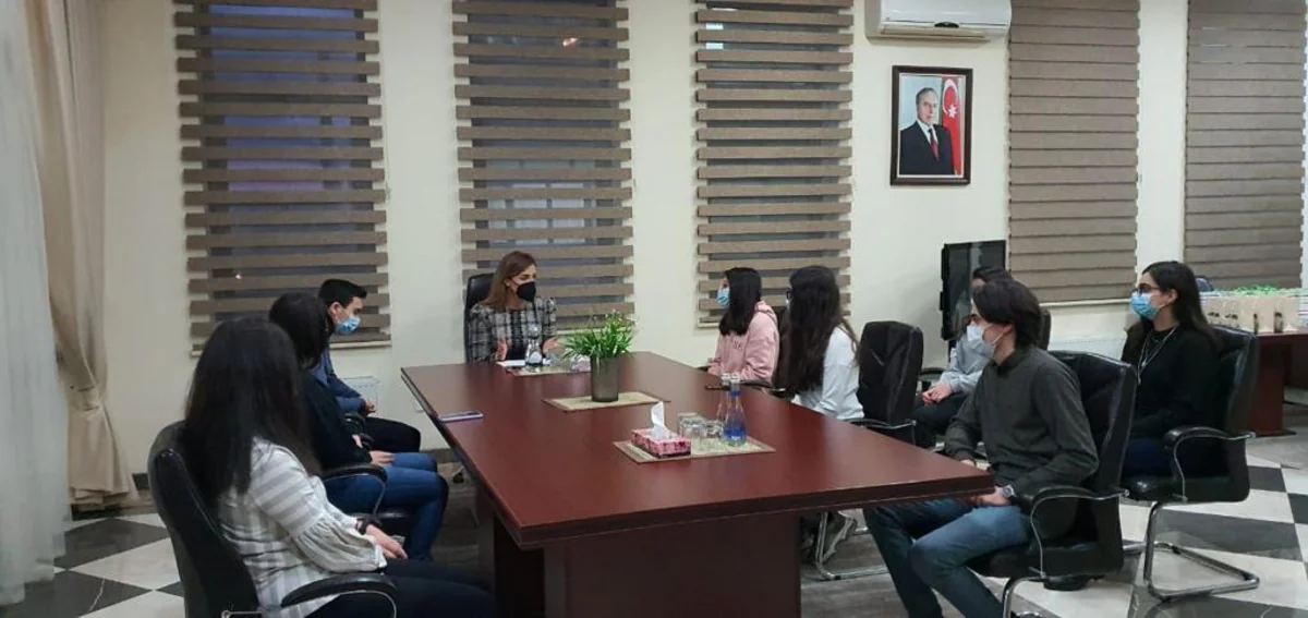 Könül Nurullayeva Nizami rayonunda Prezident təqaüdçüsü olan gənclərlə görüşüb