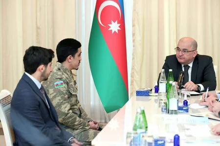 Şahin Bağırov Goranboyda vətəndaşları qəbul edib