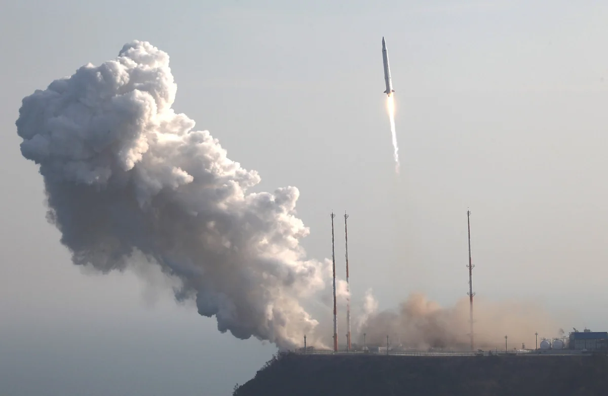 ​Şimali Koreya daha bir ballistik raketini sınayıb