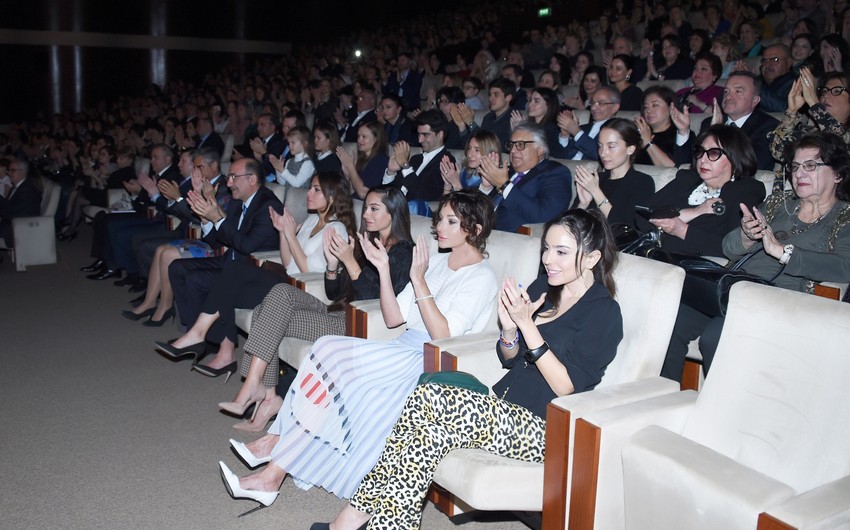 Heydər Əliyev Sarayında məşhur pianoçu Denis Matsuyevin konserti olub