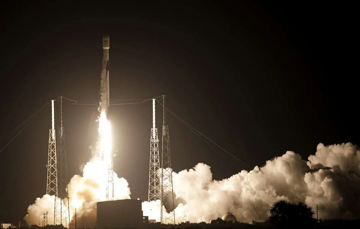 С космодрома во Флориде стартовала ракета Falcon 9