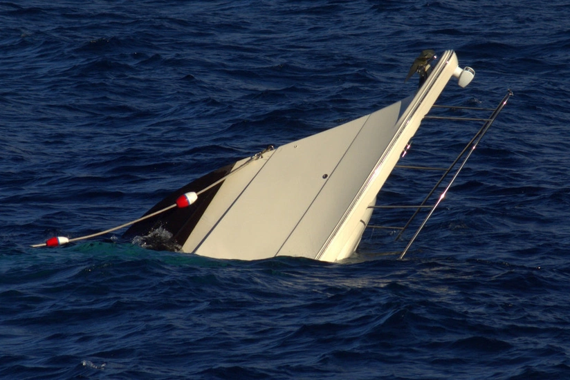 Three dead, girl missing after boat capsize in Fiji