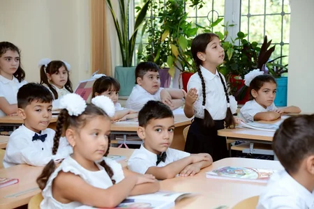 Bakı məktəblərində ilk dərslər vətənpərvərlik mövzularına həsr olunub