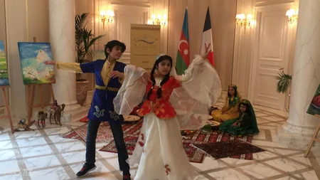 В Париже отметили праздник Новруз - ФОТО