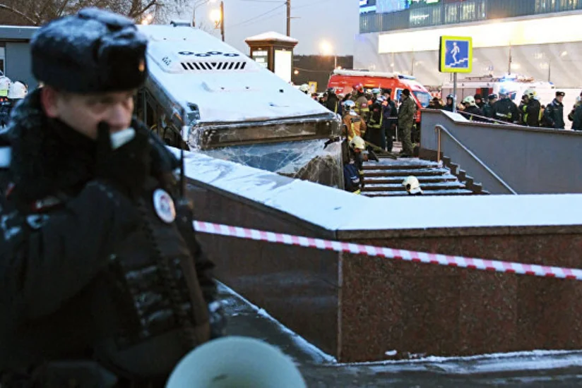 В результате ДТП с участием автобуса в Москве погиб ребенок