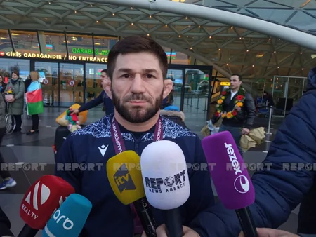 Yunan-Roma güləşi üzrə Avropa çempionu olan Azərbaycan millisi Vətənə qayıdıb
