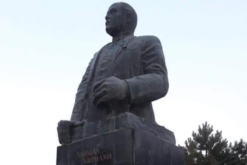 Gürcüstanda Nəriman Nərimanovun heykəli daha da qəzalı vəziyyətə düşüb