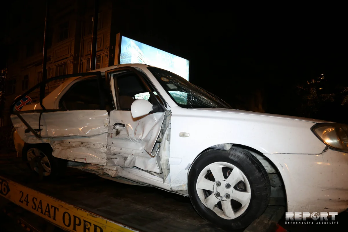Bakıda taksi sürücüsü qəza törədib: xəsarət alanlar var - FOTO - YENİLƏNİB - VİDEO