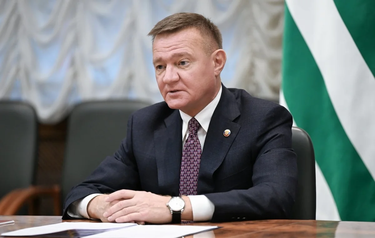 СМИ: Экс-министр транспорта России Роман Старовойт скончался более суток назад