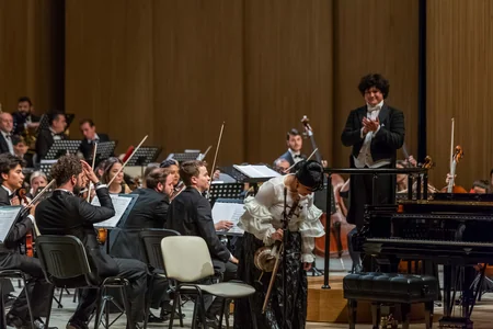 Tekfen Filarmoniya Orkestri Bakıda “100 il” adlı konsert proqramı ilə çıxış edib