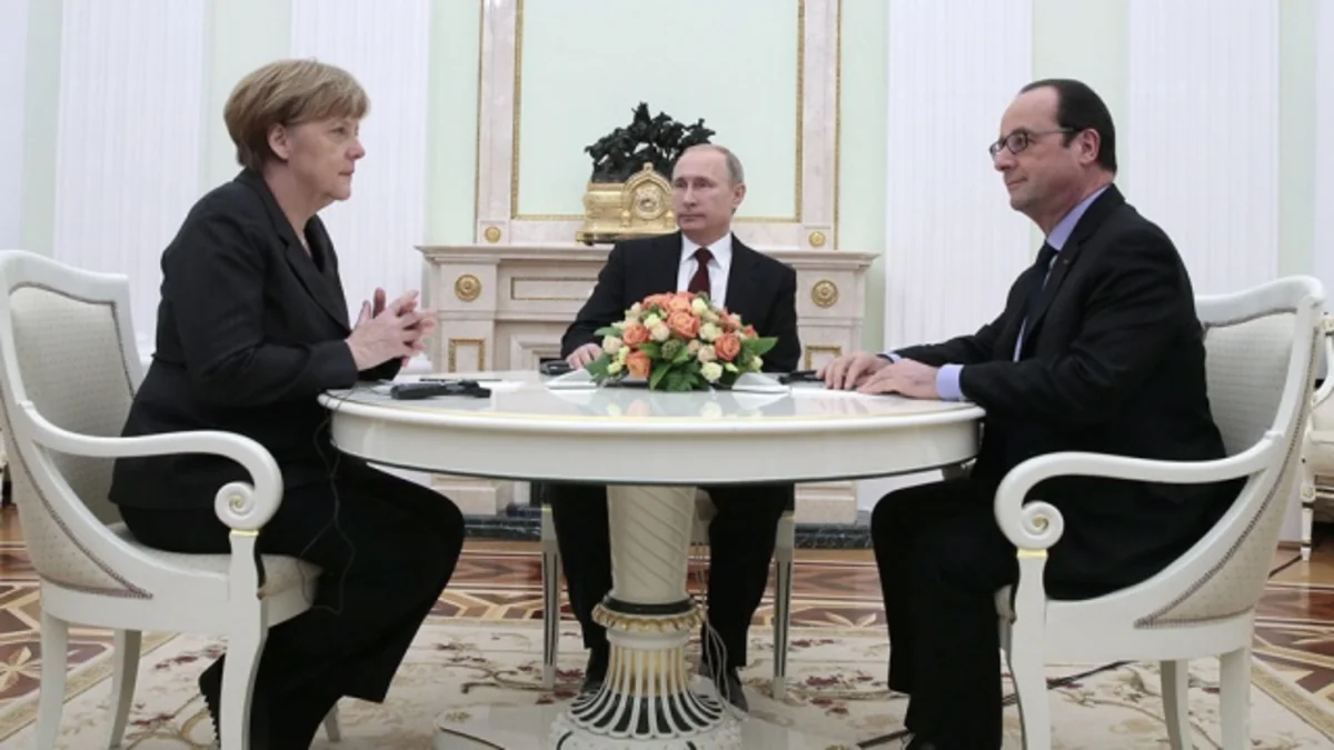 Путин, Меркель и Олланд обсудили допмеры по деэскалации напряженности в Донбассе