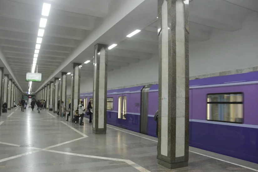 “Əhmədli” metrostansiyasında yeni işıqlandırma sistemi quraşdırılıb
