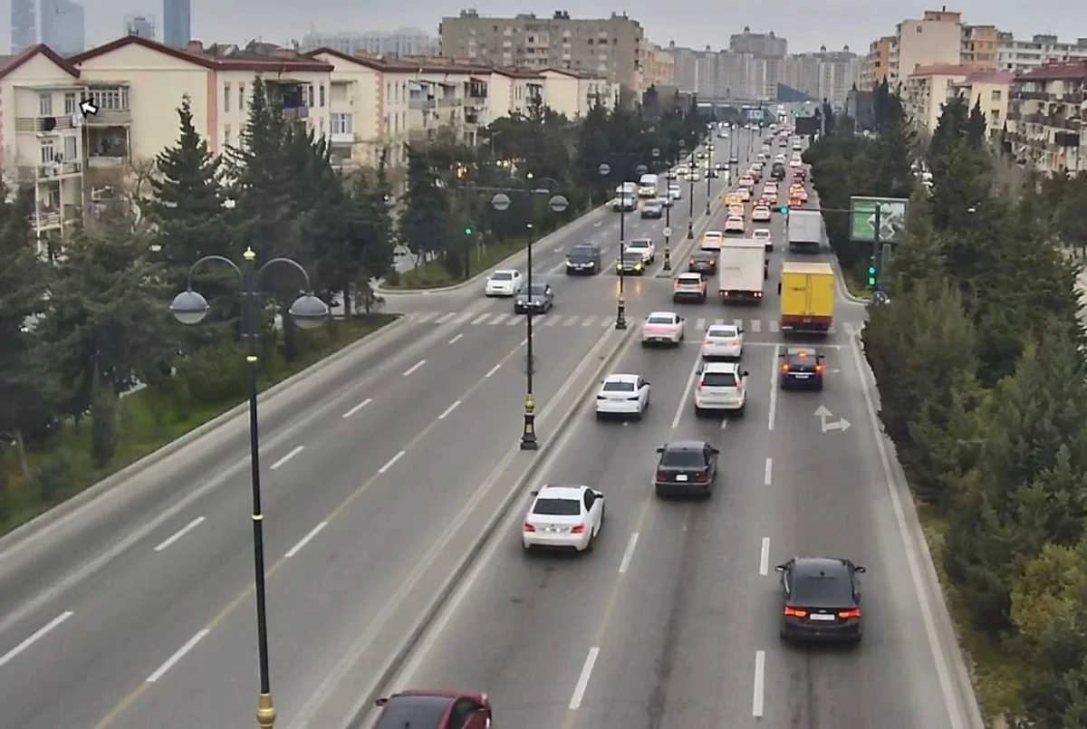 Bakıda tıxac olan yollar açıqlanıb – SİYAHI