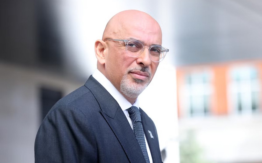 Britaniyada nazir vergi qalmaqalına görə vəzifəsindən azad edilib