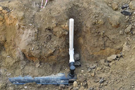 Bakının İbrahimpaşa Dadaşov küçəsində su xətləri yenilənib