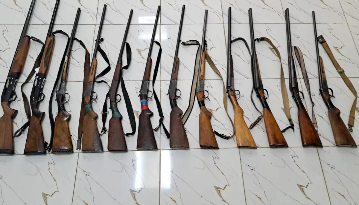 Astara sakinlərindən qanunsuz odlu silahlar götürülüb