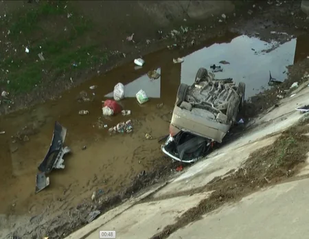 В Самухе автомобиль скатился в канал, водитель погиб - ФОТО