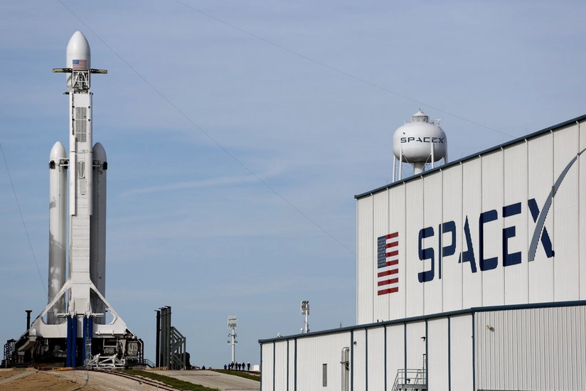 SpaceX планирует к осени обеспечить беспроводной интернет по всему миру