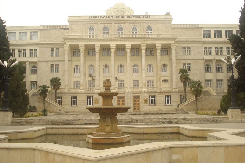 Daha bir ali məktəb onlayn dərslərə start verdi