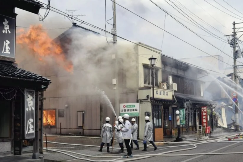 Число жертв пожара в японской Осаке выросло до 25