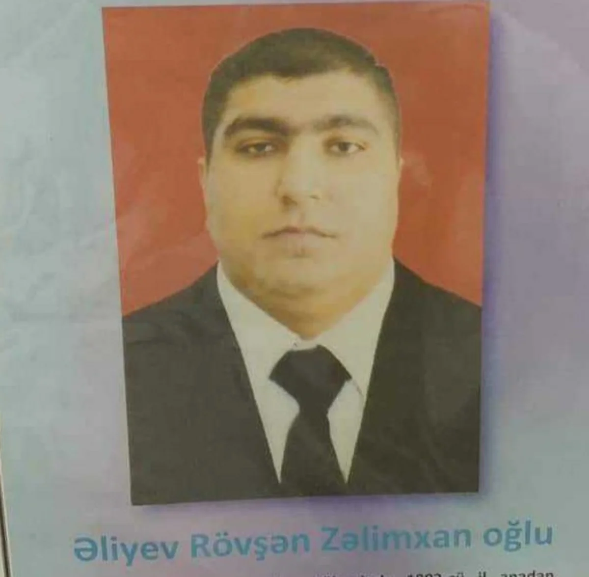 Qalmaqallı posterin sahibi: Burada başqa məna axtarmağa dəyməz - FOTO